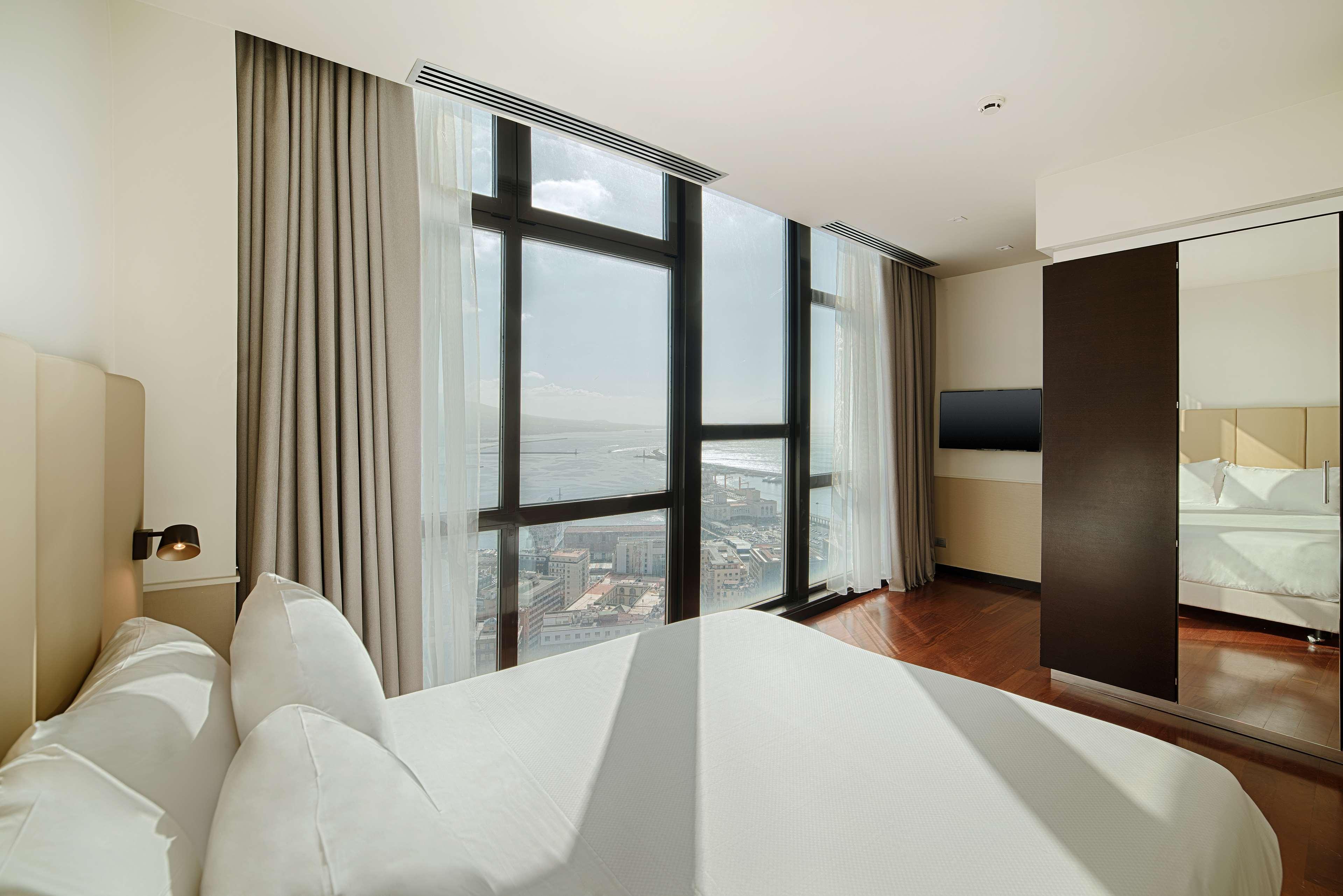 Hotel Nh Napoli Panorama Exteriér fotografie