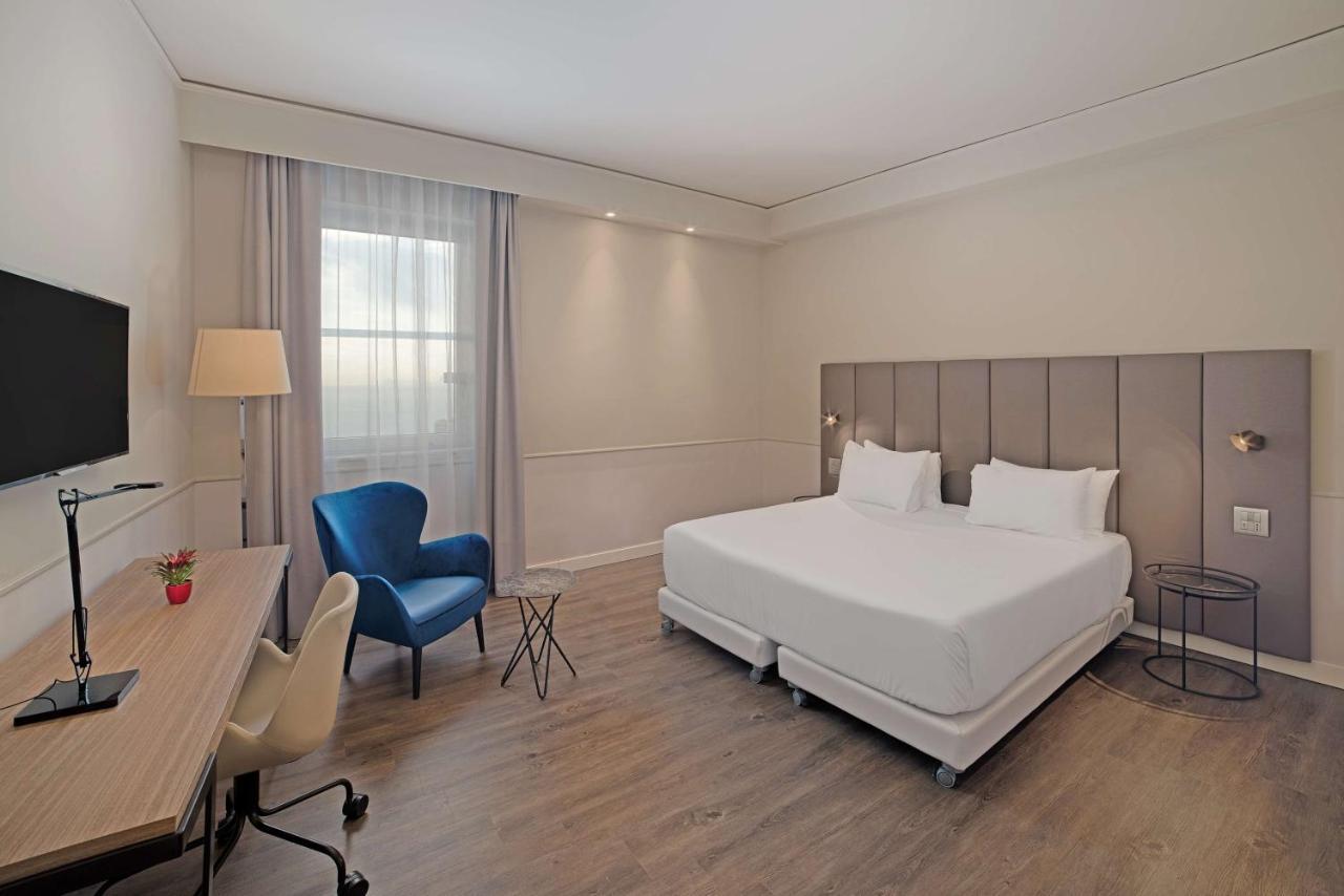 Hotel Nh Napoli Panorama Exteriér fotografie