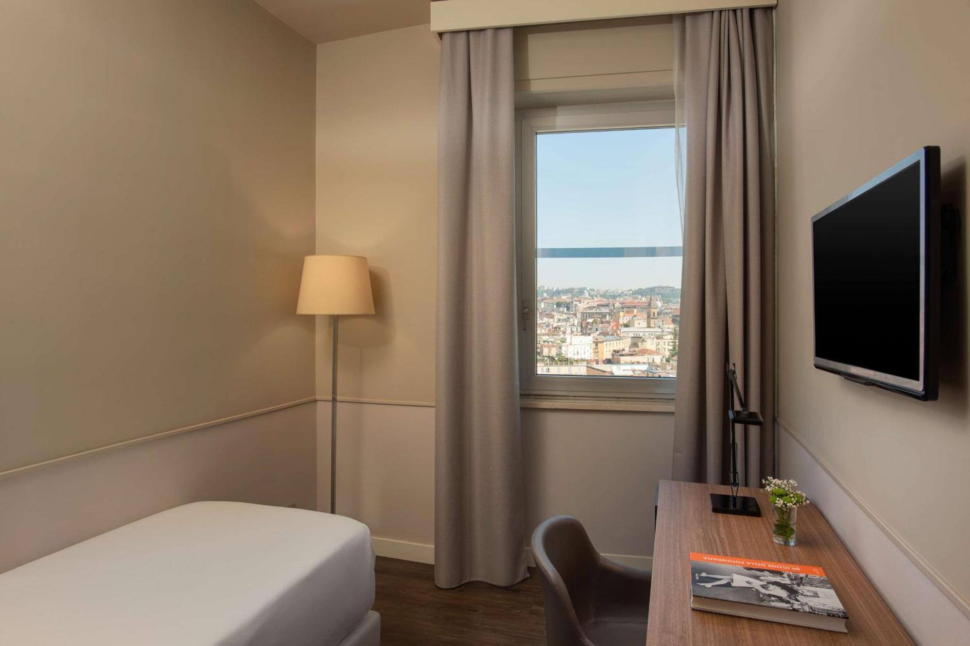 Hotel Nh Napoli Panorama Exteriér fotografie